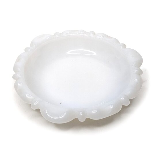 Vintage Anchor Hocking White Milk Glass Thumbprint Round Ashtray MCM - Picture 9 of 10